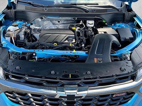 Used 2025 Chevrolet Trax RS w/ Driver Confidence Package FWD image 11