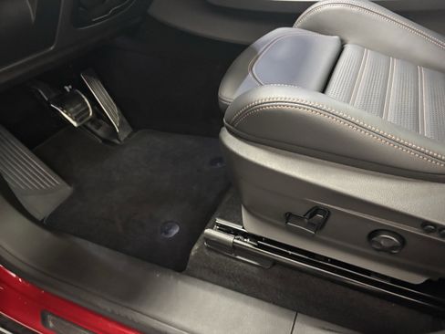 New 2025 Alfa Romeo Stelvio Sprint image 4