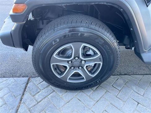 Used 2022 Jeep Wrangler Unlimited Sport image 31