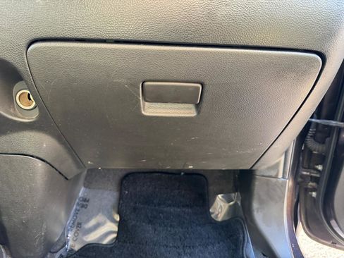 Used 2010 Nissan Cube 1.8 S Krom Edition w/ Interior Designer Pkg FWD image 36