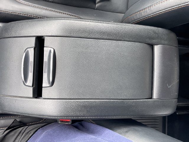 Used 2019 Toyota Highlander XLE AWD/4WD image 18