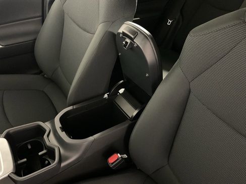 New 2025 Toyota RAV4 LE image 29