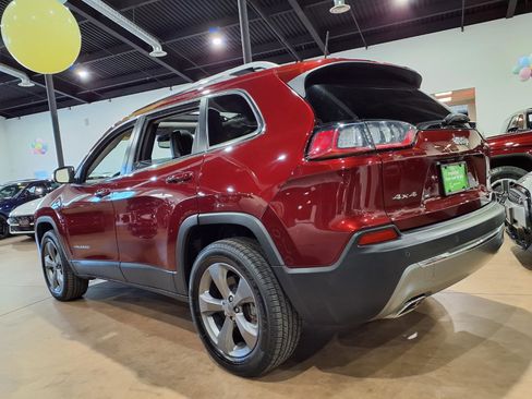 Used 2019 Jeep Cherokee Limited image 4