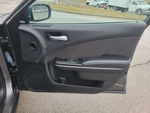 Used 2023 Dodge Charger SXT image 38