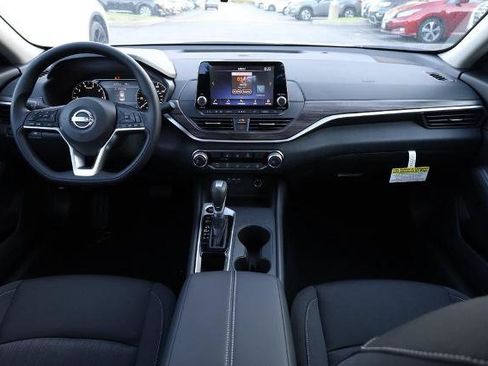 New 2026 Nissan Altima 2.5 SV FWD image 20