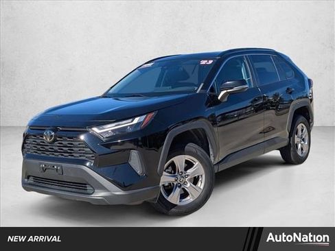 Used 2023 Toyota RAV4 XLE w/ Convenience Package image 1