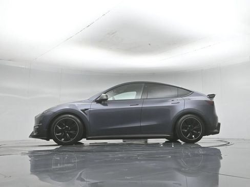 Used 2023 Tesla Model Y Long Range AWD/4WD image 51
