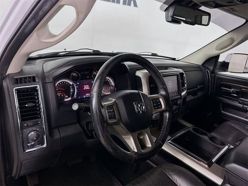Used 2015 RAM 1500 Laramie w/ Convenience Group image 10