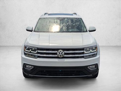 Used 2018 Volkswagen Atlas SEL Premium AWD/4WD image 2