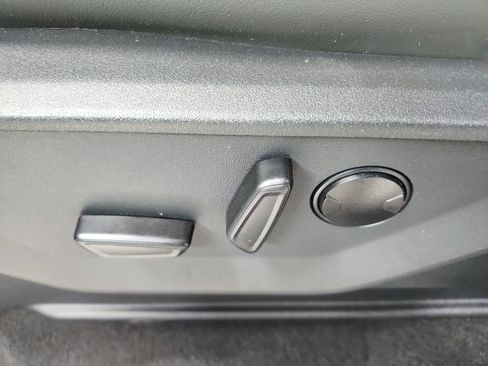 Used 2025 Ford Expedition Active AWD/4WD image 21