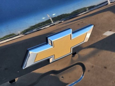 Used 2026 Chevrolet Equinox LT FWD image 9