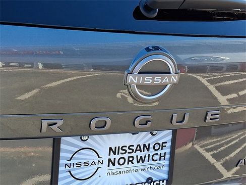 New 2026 Nissan Rogue SV w/ SV Premium Package image 11