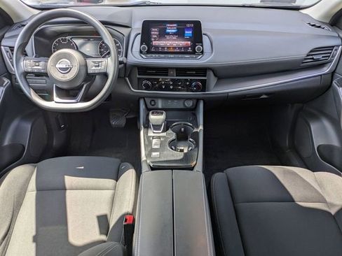 Used 2024 Nissan Rogue S FWD image 15