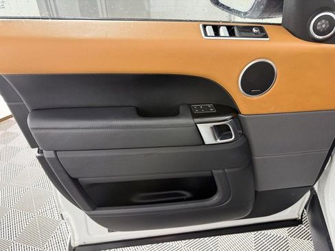 Used 2020 Land Rover Range Rover Sport HSE Dynamic image 16