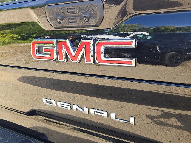 Used 2023 GMC Sierra 2500 Denali AWD/4WD image 32