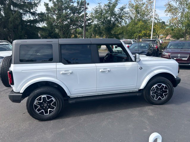 Used 2023 Ford Bronco Outer Banks AWD/4WD image 10