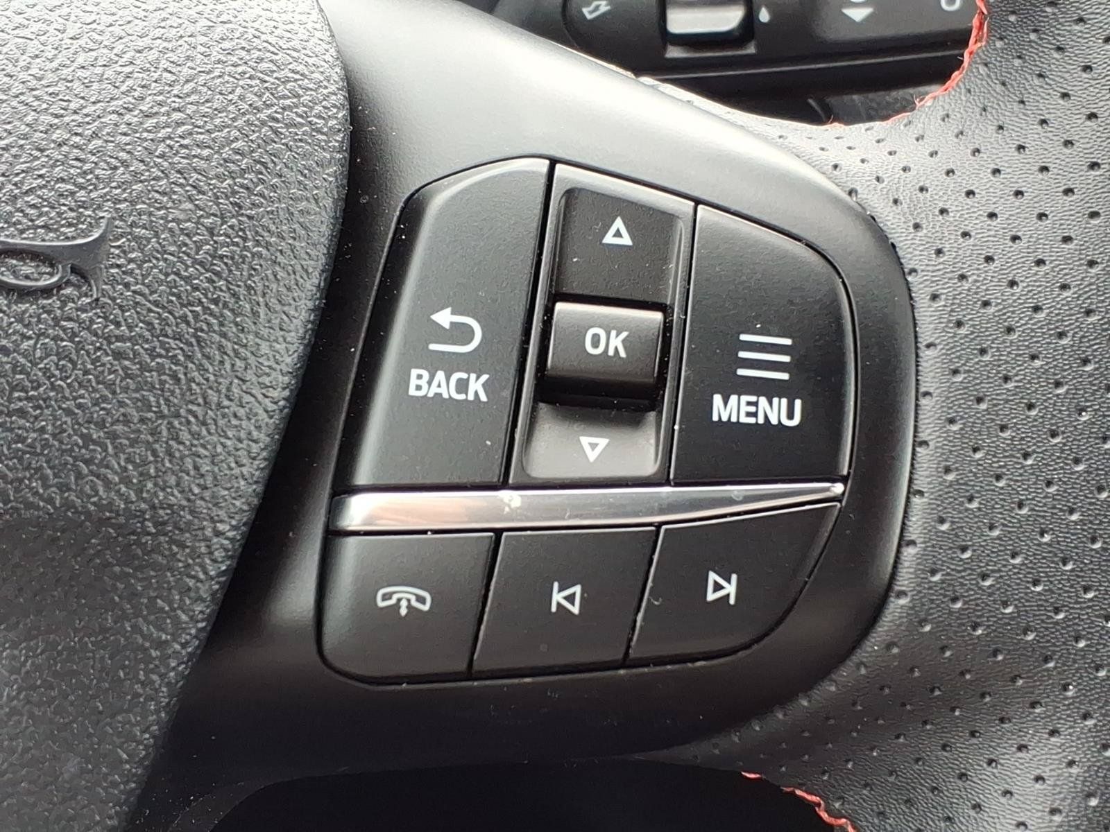 Used 2025 Ford Escape ST-Line FWD image 27