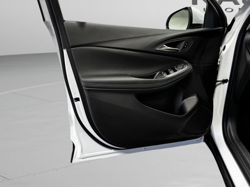 Used 2025 Buick Encore GX Preferred image 31