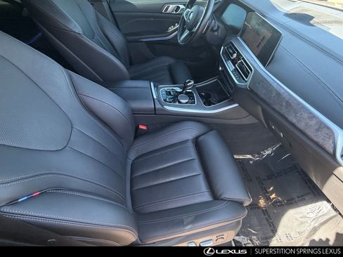 Used 2020 BMW X5 xDrive40i w/ M Sport Package image 12