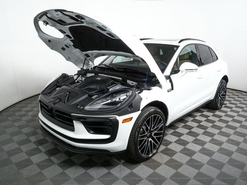 New 2026 Porsche Macan S image 35