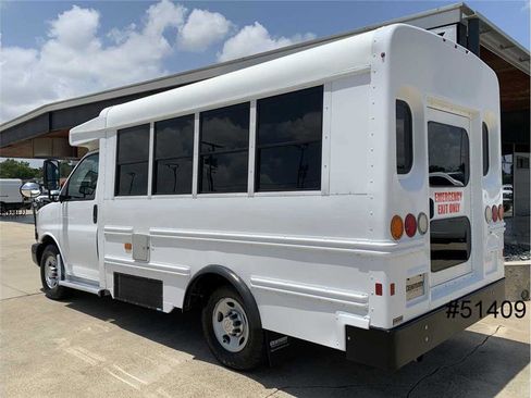 Used 2015 Chevrolet Express 3500 w/ School Bus Package image 6