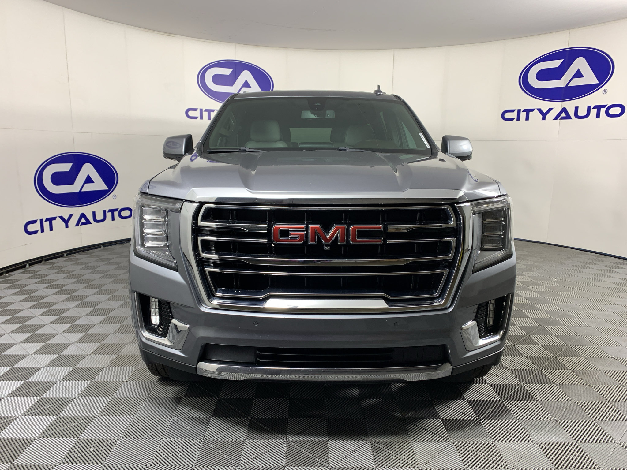 Used 2022 GMC Yukon XL SLT w/ SLT Premium Package AWD/4WD image 7