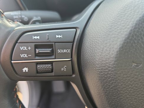 Used 2023 Honda CR-V Sport image 17