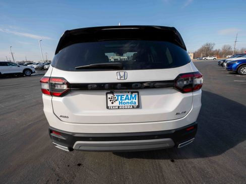 Used 2023 Honda Pilot Elite image 5