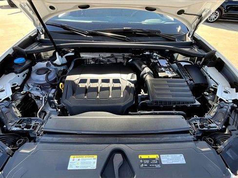 Used 2025 Audi Q3 2.0T Premium w/ Convenience Package image 9