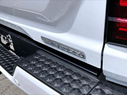 Used 2025 GMC Canyon Elevation RWD image 10