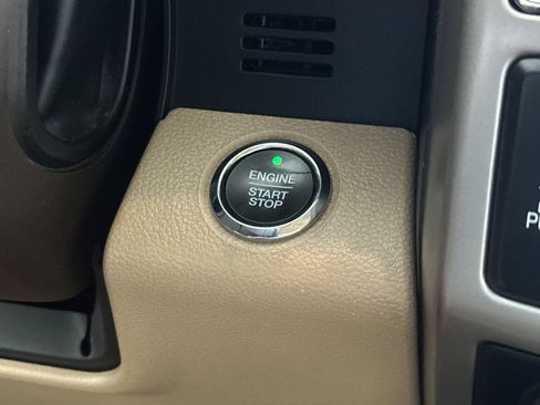Used 2019 Ford F150 Lariat AWD/4WD image 23