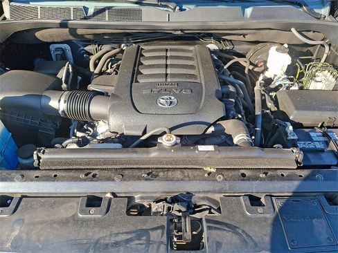 Used 2021 Toyota Tundra Limited w/ Limited Premium Package image 27