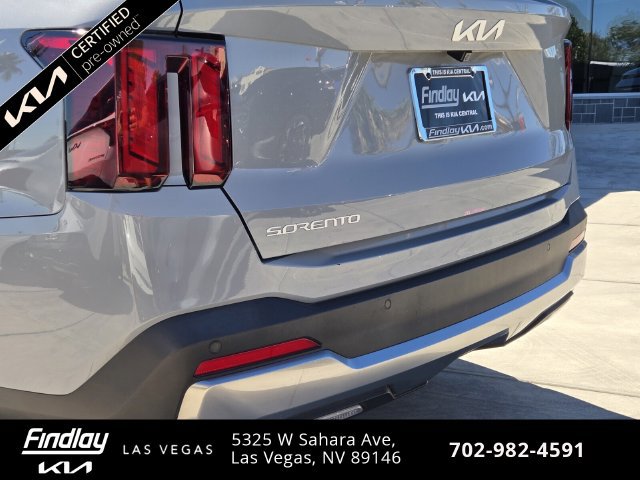 Certified 2025 Kia Sorento S w/ Panoramic Sunroof Package FWD image 8
