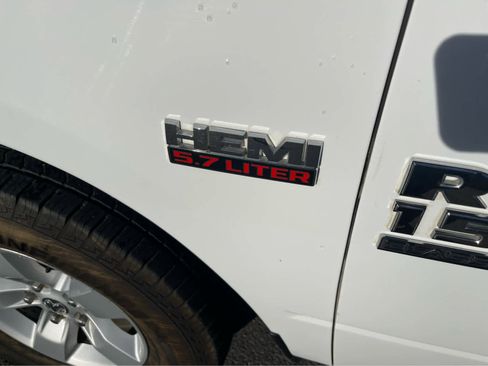 Used 2022 RAM 1500 Classic SLT image 10