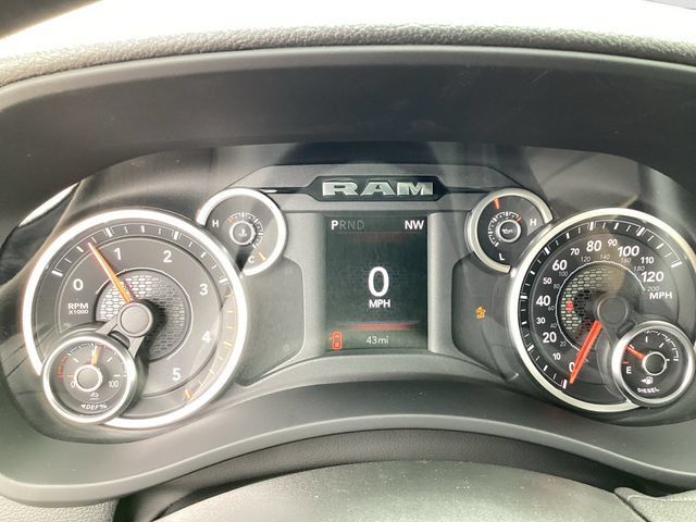 New 2026 RAM 5500 Tradesman AWD/4WD image 15