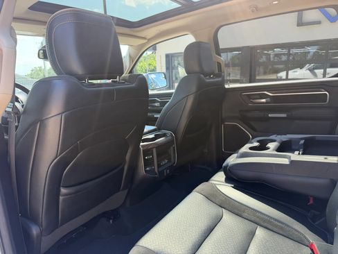 Used 2020 RAM 1500 Laramie AWD/4WD image 38