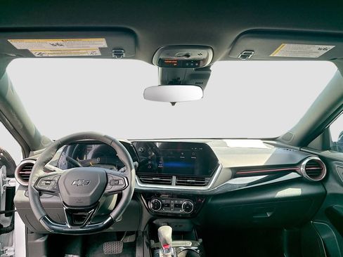 Used 2026 Chevrolet Trax RS w/ Driver Confidence Package FWD image 19