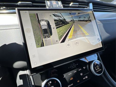 New 2026 Jaguar F-PACE R-Dynamic S image 27