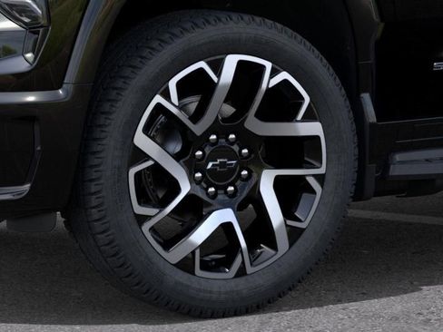 New 2025 Chevrolet Silverado EV RST image 9