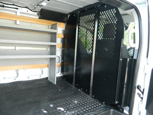 Used 2019 Ford Transit 250 130 Low Roof w/ Exterior Upgrade Package RWD image 13