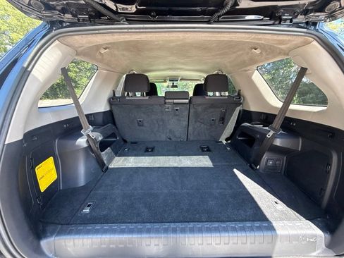 Used 2015 Toyota 4Runner SR5 AWD/4WD image 5