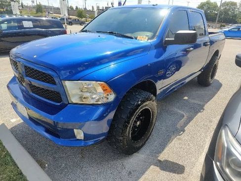 Used 2016 RAM 1500 Express w/ Popular Equipment Group AWD/4WD image 3