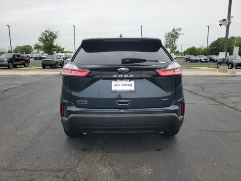 Used 2024 Ford Edge SE AWD/4WD image 3
