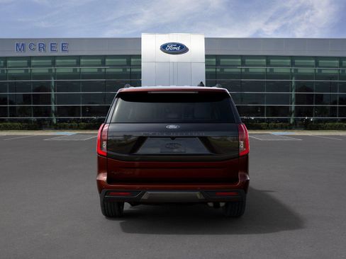 New 2027 Ford Expedition Platinum w/ Stealth Appearance Package AWD/4WD image 7