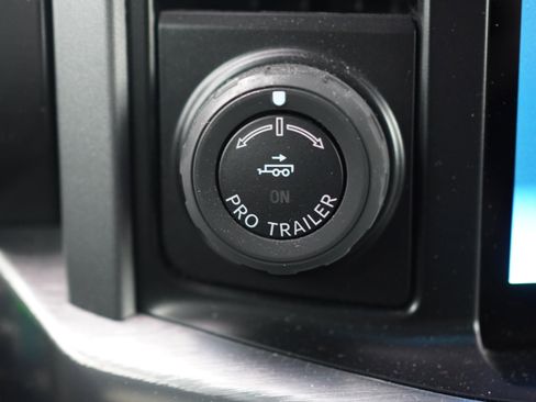 Used 2021 Ford F150 Lariat w/ Equipment Group 501A Mid image 51