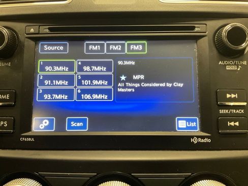 Used 2017 Subaru Forester 2.5i AWD/4WD image 24