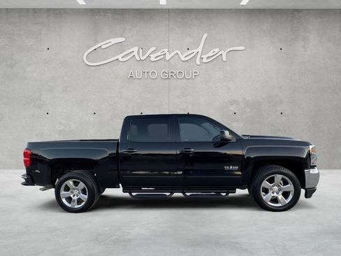 Used 2017 Chevrolet Silverado 1500 LT w/ Texas Edition image 17