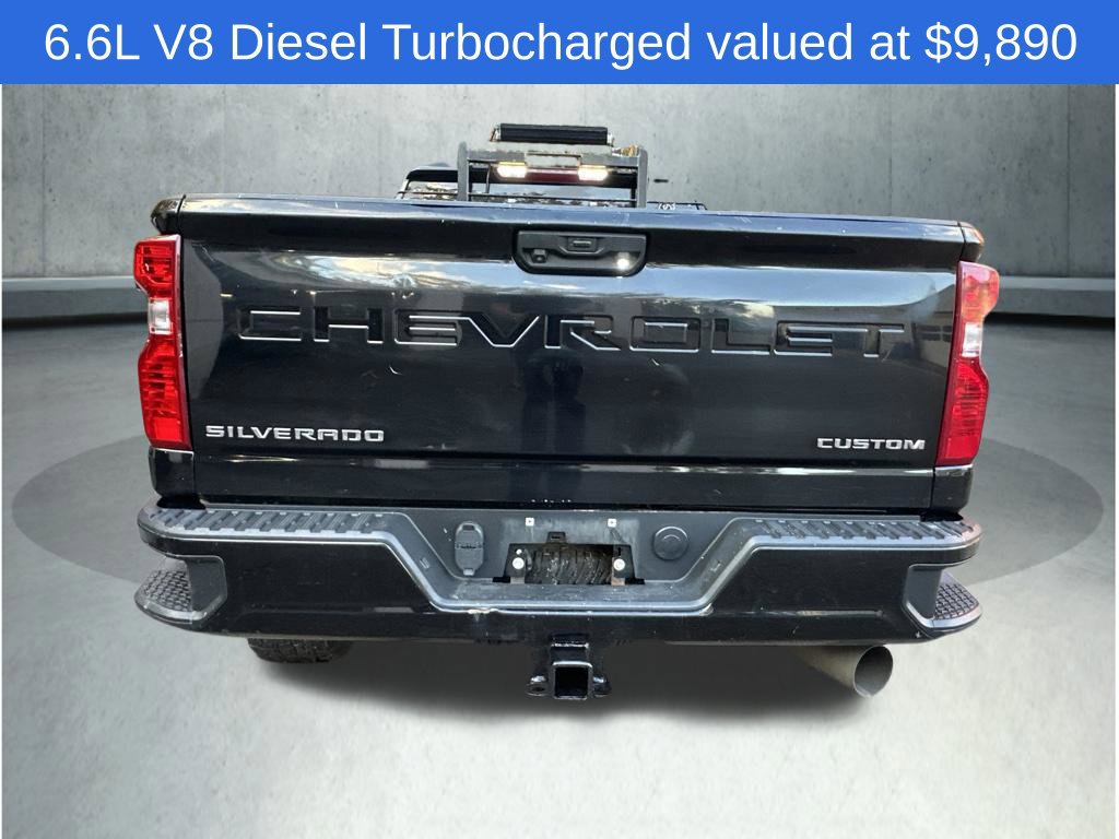 Used 2022 Chevrolet Silverado 2500 Custom w/ Custom Value Package AWD/4WD image 4