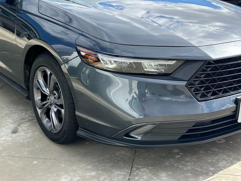 Used 2023 Honda Accord EX image 9