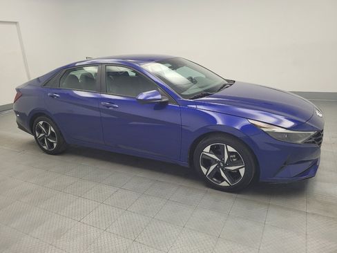 Used 2023 Hyundai Elantra SEL w/ Convenience Package image 11